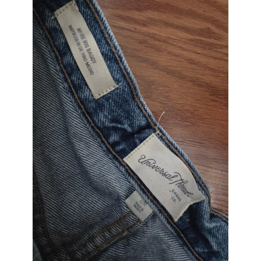 Universal Thread Mid-Rise 90s Baggy Denim Shorts Blue Cut‎ Off Size 2/26